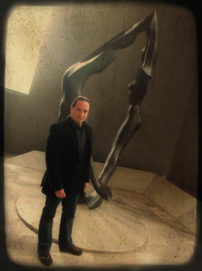 Javier Leal. Photo by Annie García